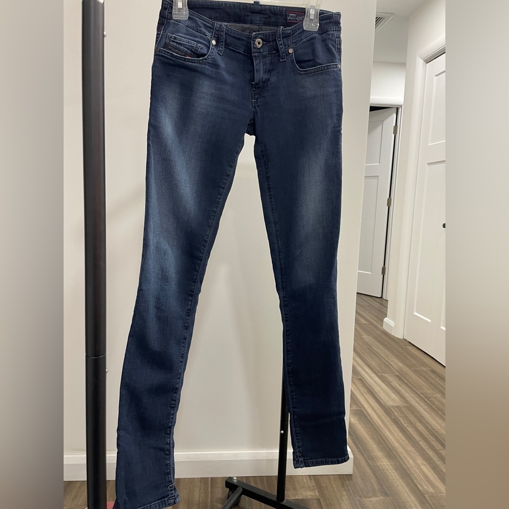 Diesel Grupee Dark blue washed jeans, size 25, low rise.